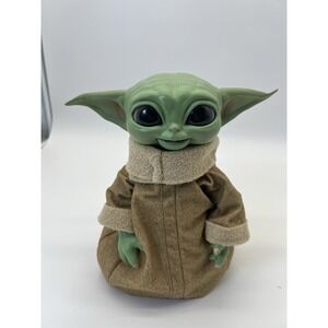Star Wars Galactic‎ Snackin' Grogu Baby Yoda Animatronic (snacks not included)
